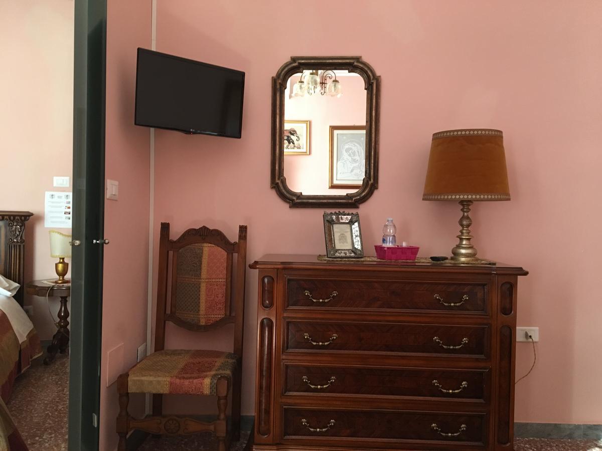 B&B Palazzo Migliani Ascoli Piceno Buitenkant foto