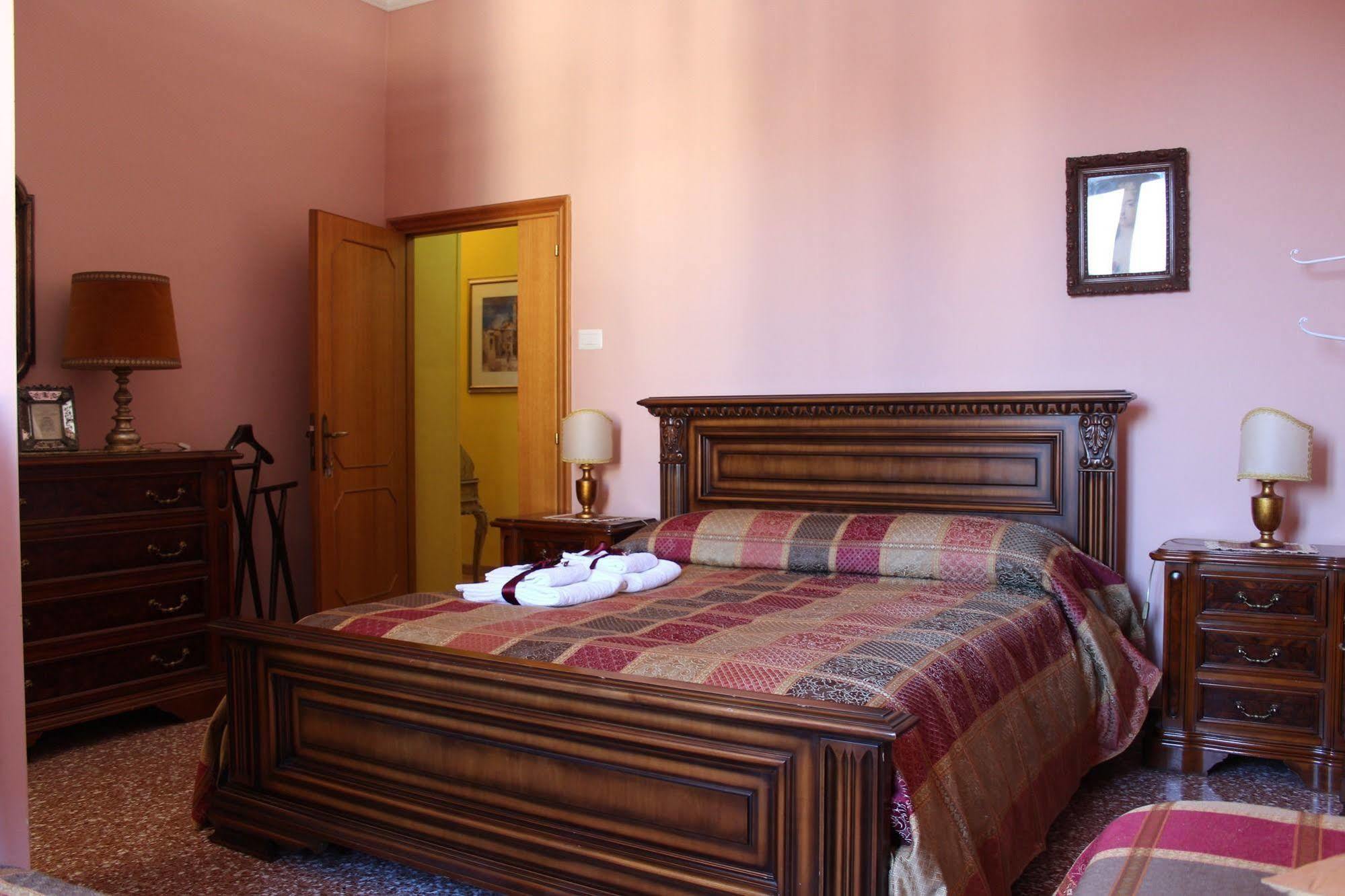 B&B Palazzo Migliani Ascoli Piceno Buitenkant foto
