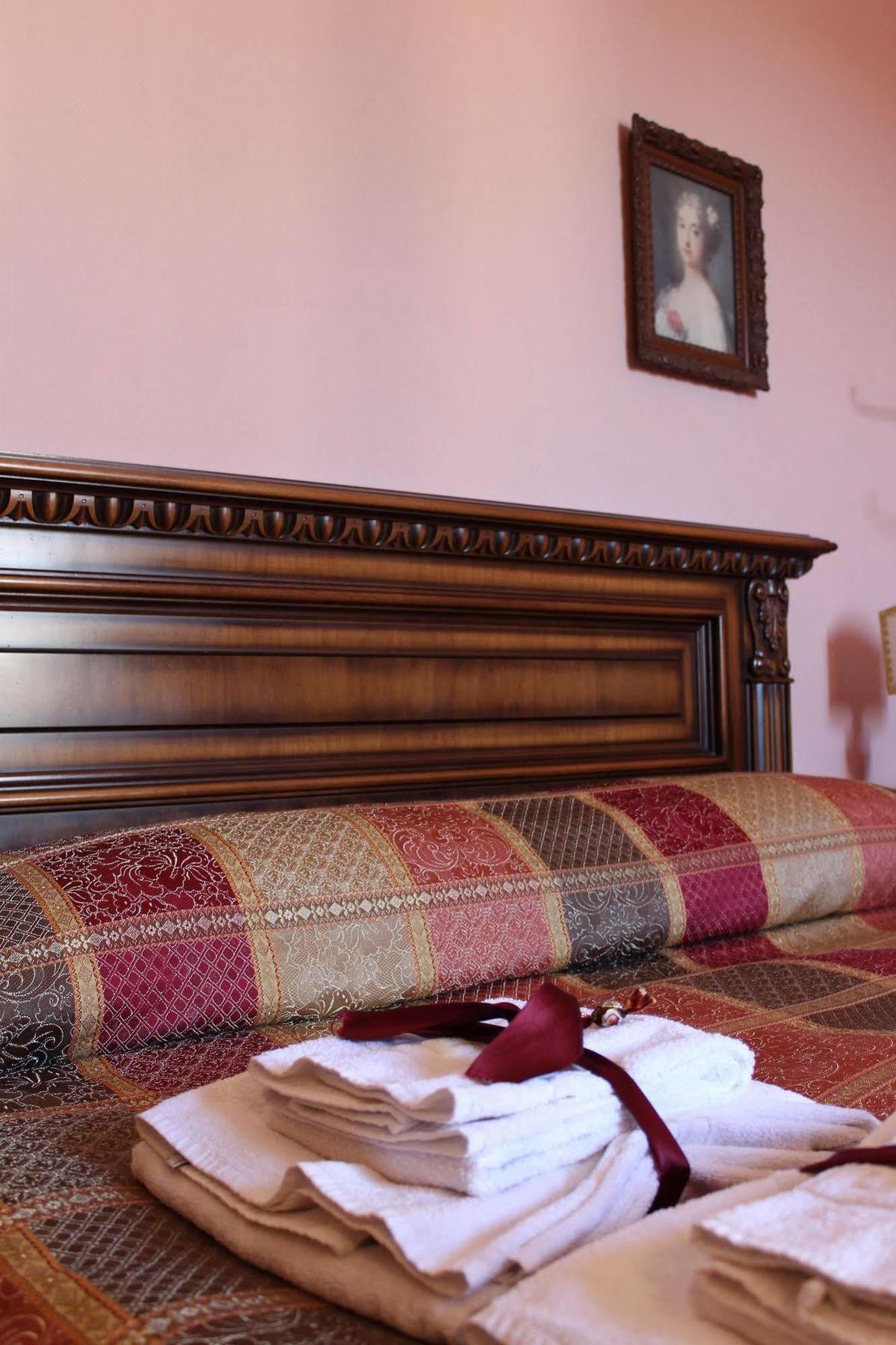 B&B Palazzo Migliani Ascoli Piceno Buitenkant foto