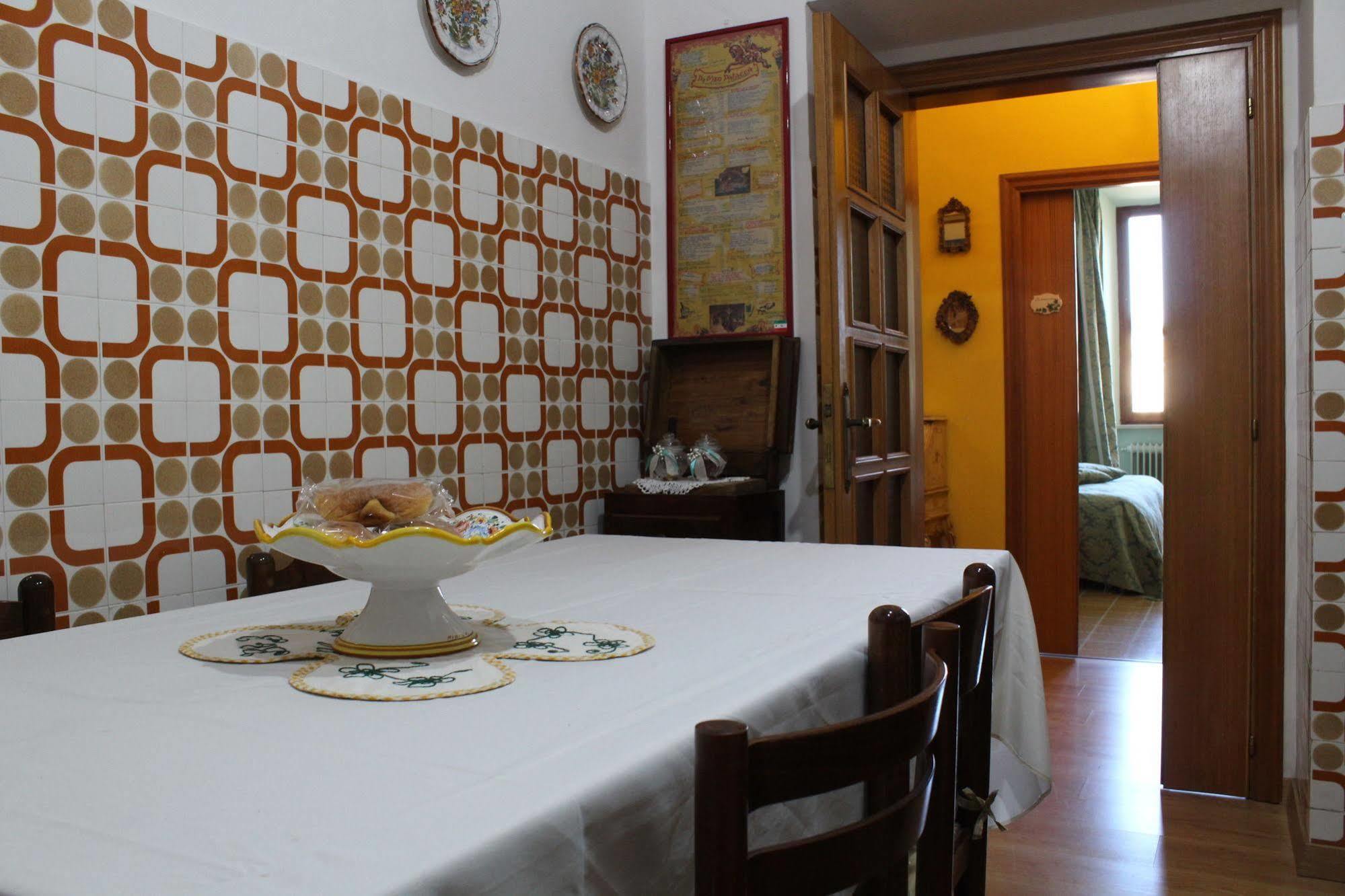 B&B Palazzo Migliani Ascoli Piceno Buitenkant foto
